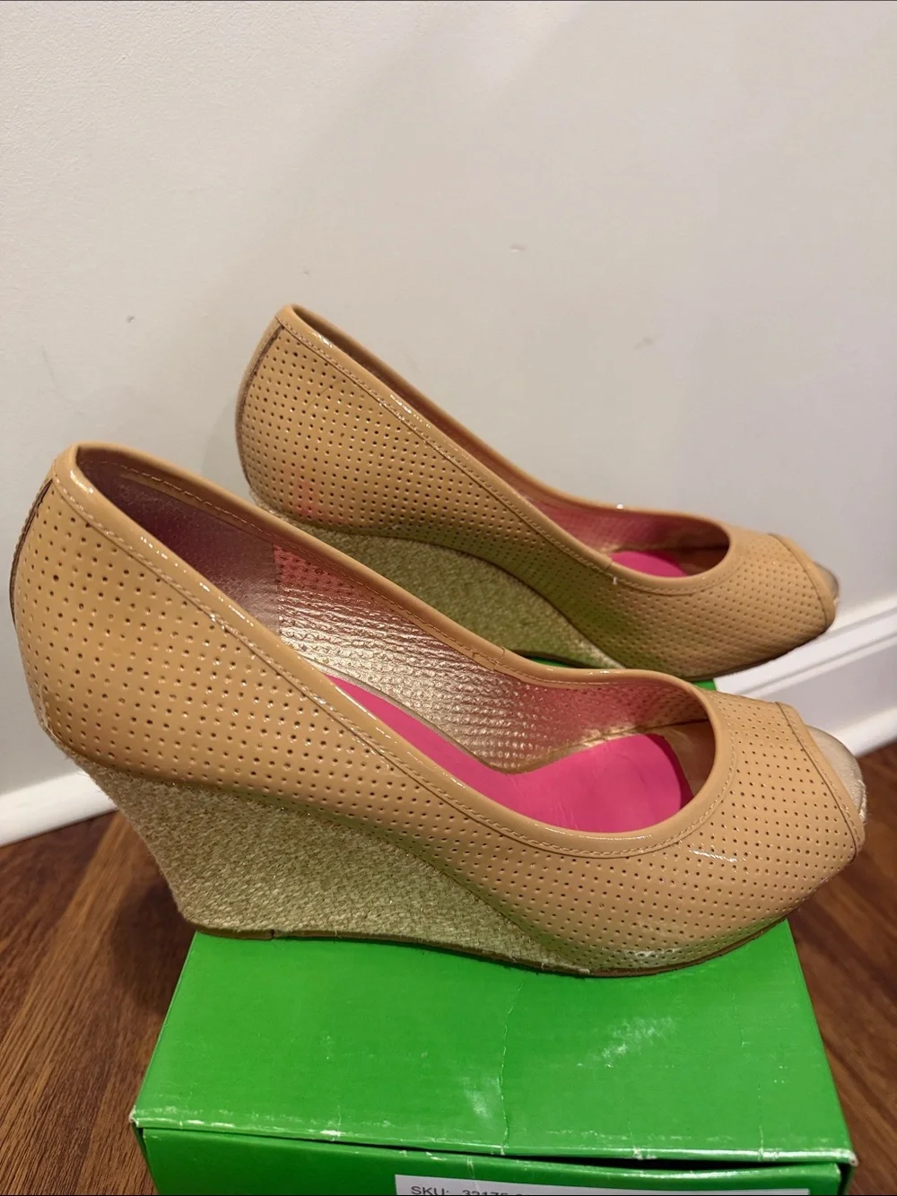Lilly Pulitzer tan perforated